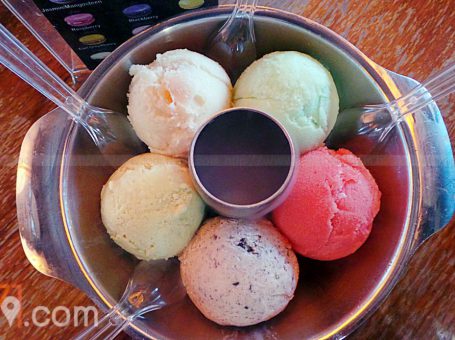 ทังฟัน ไอติมหม้อไฟ AUTO Cafe