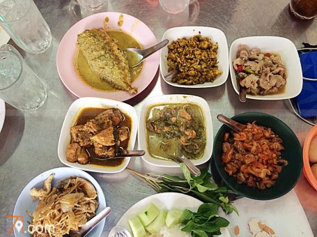 ปักษ์ใต้ 41 อาหารใต้รสจัด หลากหลายเมนูปักษ์ใต้