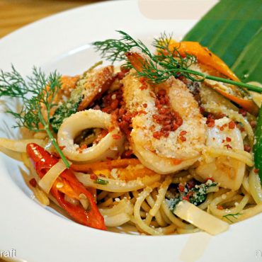 อาหารและเครื่องดื่ม