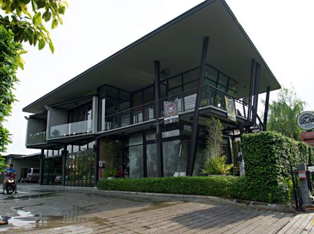 Professional Lab แห่งเดียวในกรุงเทพที่ดูแลรถด้วย Chemical Guys 100% ในทุกขั้นตอน