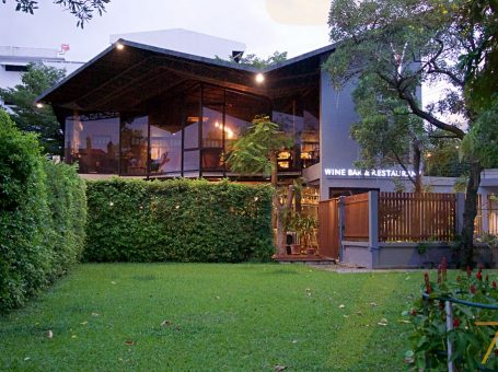 VINIFERA  WINE BAR & RESTAURANT