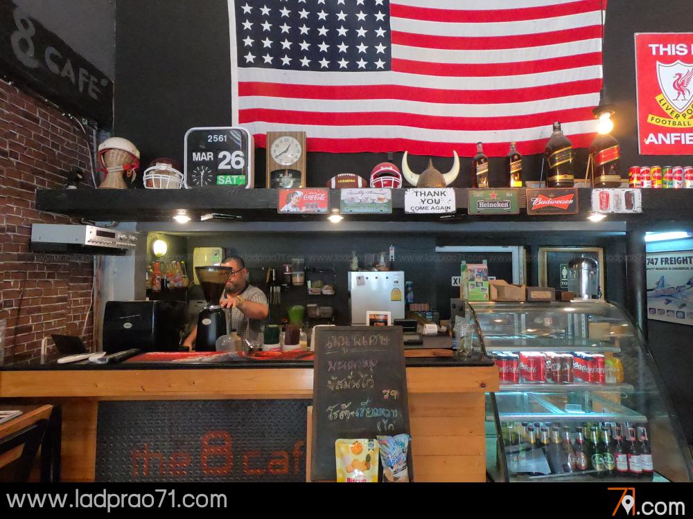 ร้านกาแฟ The Eight Cafe คาเฟ่สบายๆทั้งคาว หวาน พร้อมเสริฟ์