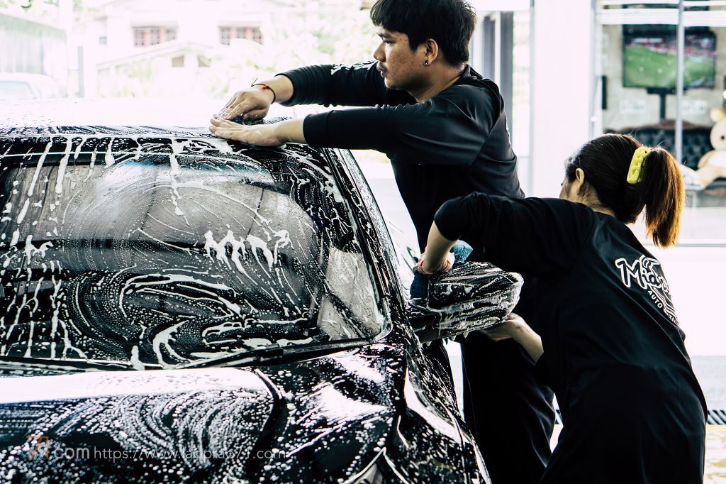 ร้านล้างรถ Midnight Auto Detailing ลาดพร้าว71 ปิดเที่ยงคืน
