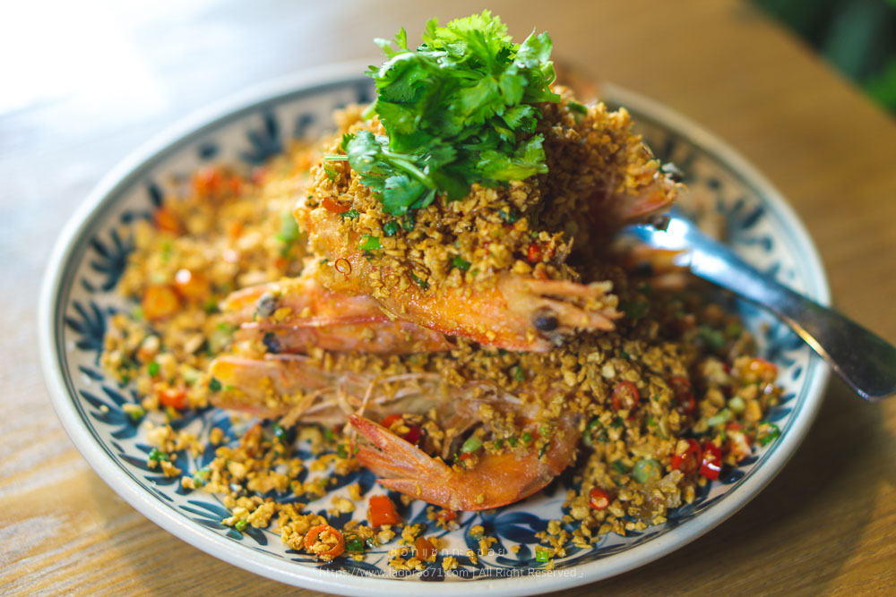 กุ้งคั่วเกลือพริกจินดาแดง